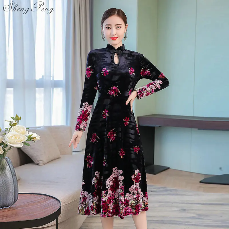 

2018 New Chinese Oriental Dress Women Vintage Elegant Velvet Cheongsam Long Qipao Chinese traditional dress cheongsam Q466