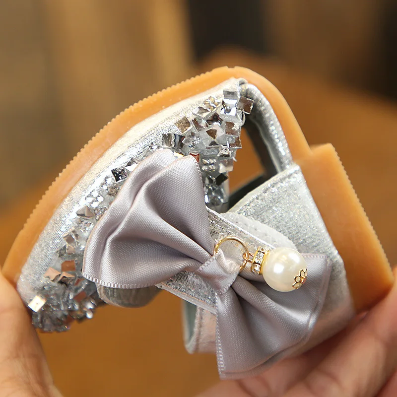 

Melario New Children Leather Shoes Casual Girls Princess Flat Heel Party Shoes Fashion Sequins Bow Pearl Kids Shoes for Girls