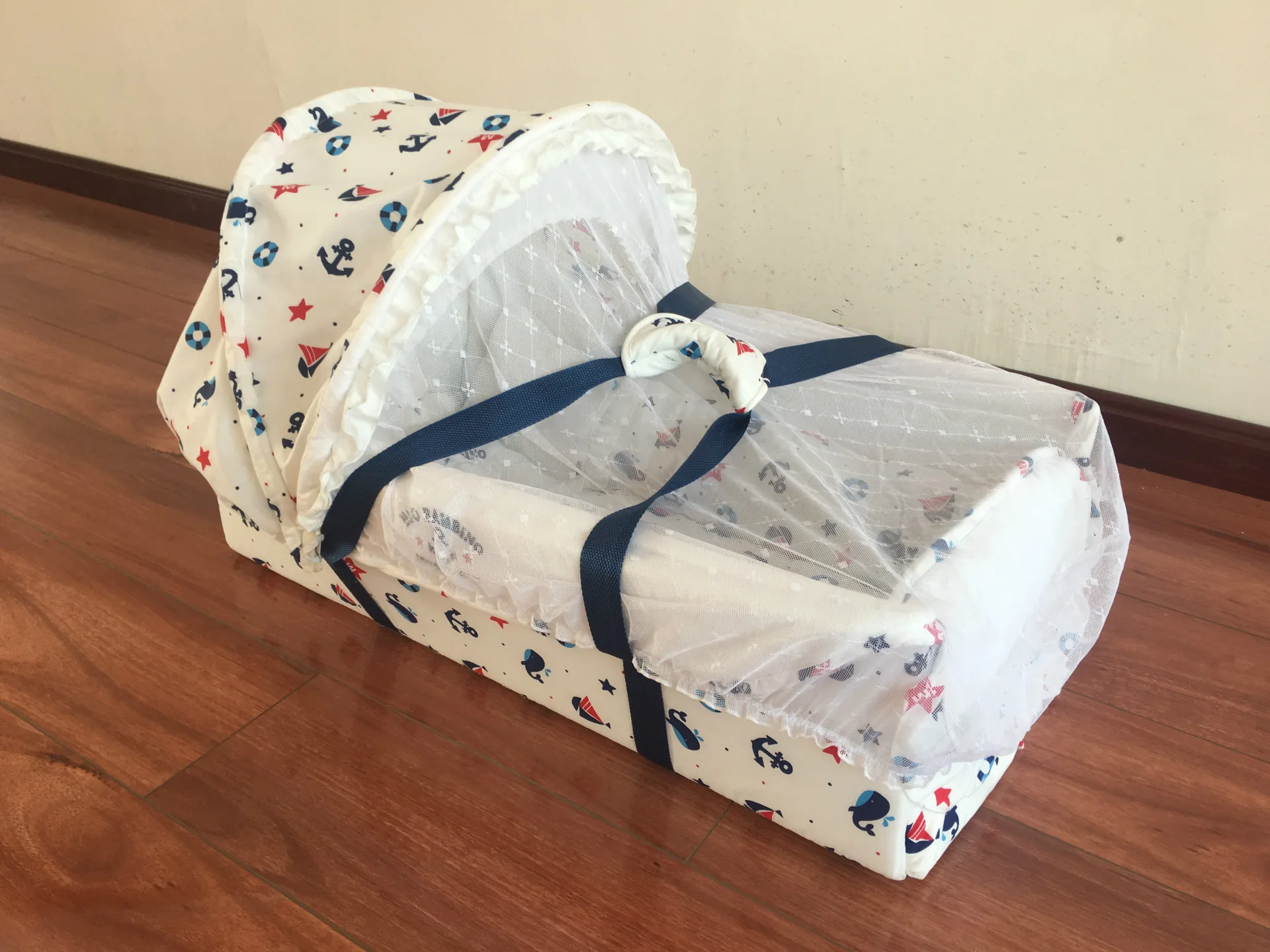 Портативная корзина для детской кроватки, детская коляска, спальная корзина, кровать с москитной сеткой, деревянная рама, колесо, детская спальная кровать
