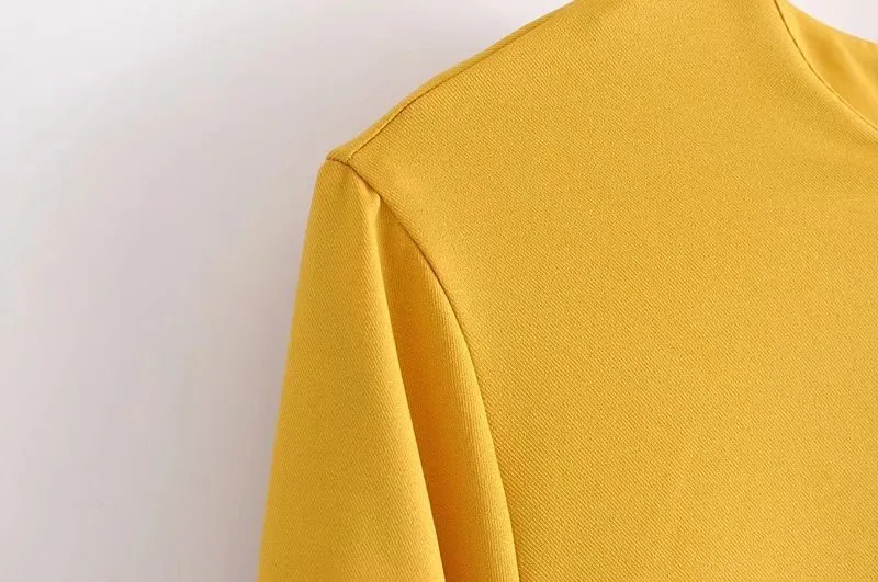 Korobov 2019 Spring New Fashion Blouse Feminina Vintage Solid Female Shirt O-Neck Flare Sleeve Yellow Split Blusas 76750 |