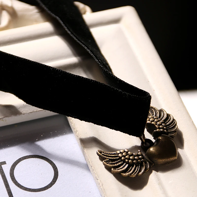 Женский широкий чёрный Бархатный чокер ожерелье ошейник|velvet chocker|heart pendant necklaceneck