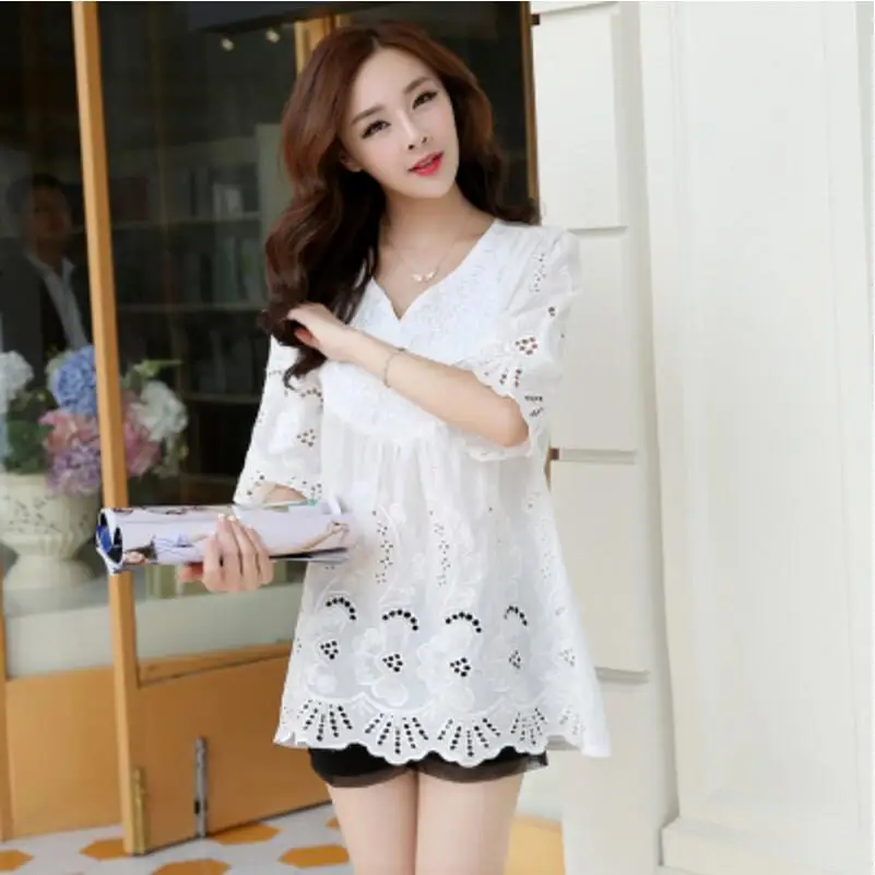 Женская летняя блузка с V образным вырезом и вырезами| |