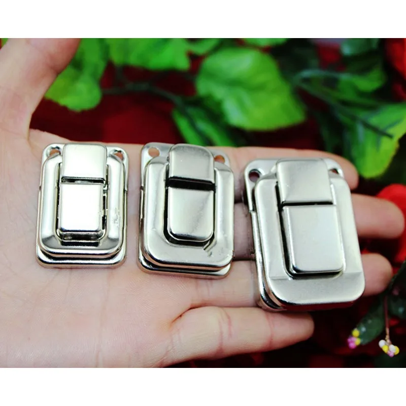 

Antique Box Buckle Clasp Buckle Metal Square Vintage Wooden Wine Box Locked Buckles,White Color,10Sets