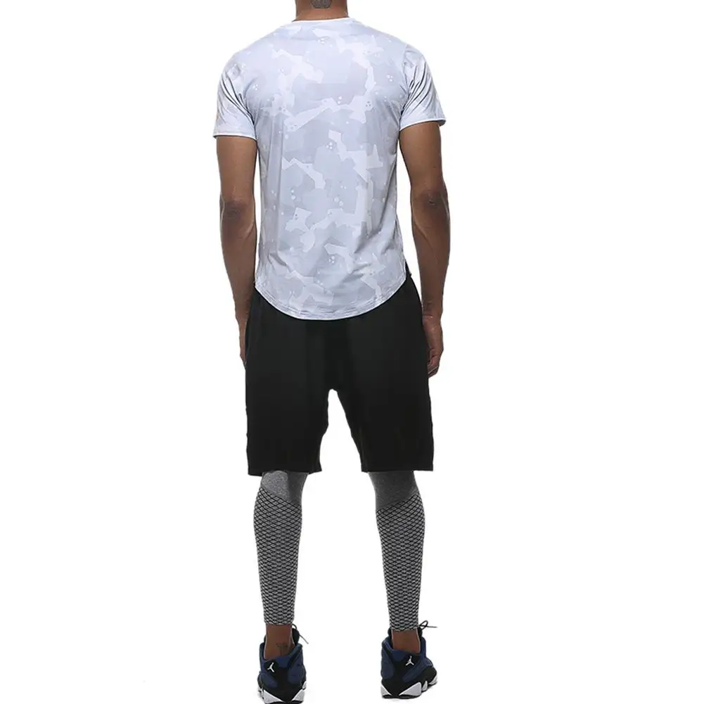 Для мужчин с камуфляжным принтом Пеший Туризм Бег Фитнес короткий рукав Футболка
