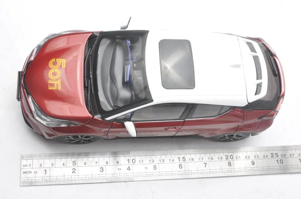 1:18 литье под давлением модель для Toyota C-HR все красные и синие Interier Игрушечная машина из сплава миниатюрная коллекция подарки CHR C HR