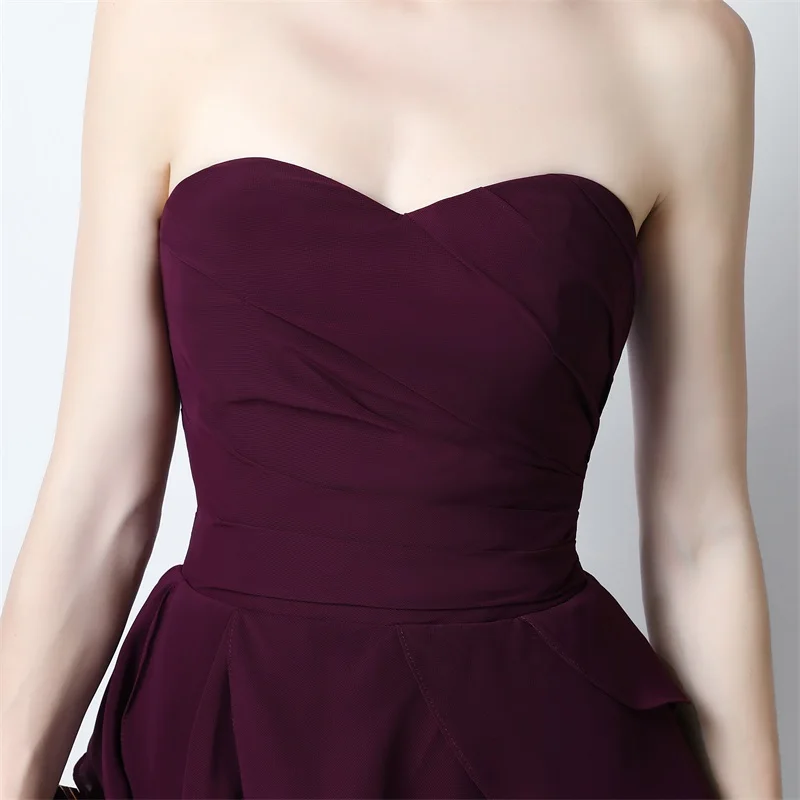 Элегантное платье для выпускного вечера без рукавов с открытыми плечами