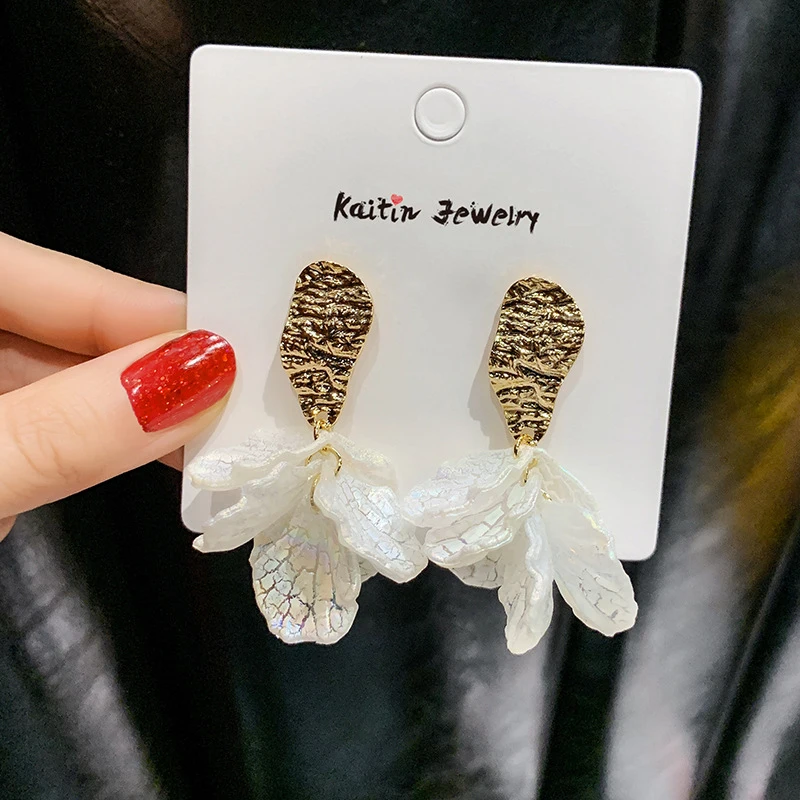 Модные корейские серьги SRCOI в виде белых лепестков цветов увеличенные богемные