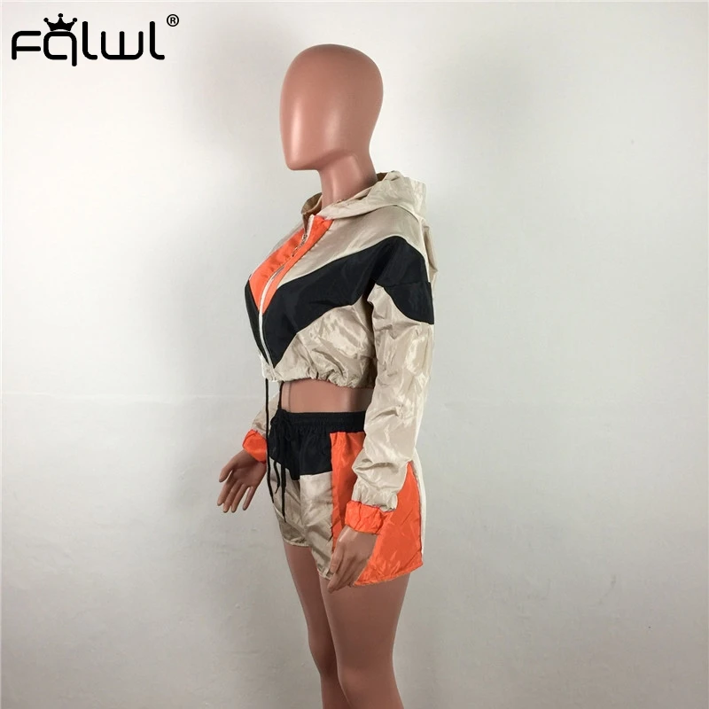 FQLWL, уличная одежда, Женский комплект 2 шт., костюм с длинным рукавом, с капюшоном, укороченный топ и байкерские шорты, женский летний спортивный костюм, женские комплекты