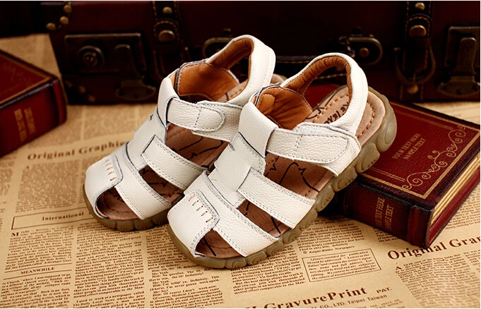 Новинка 4 цвета дизайн для маленьких мальчиков мягкие кожаные сандалии летняя
