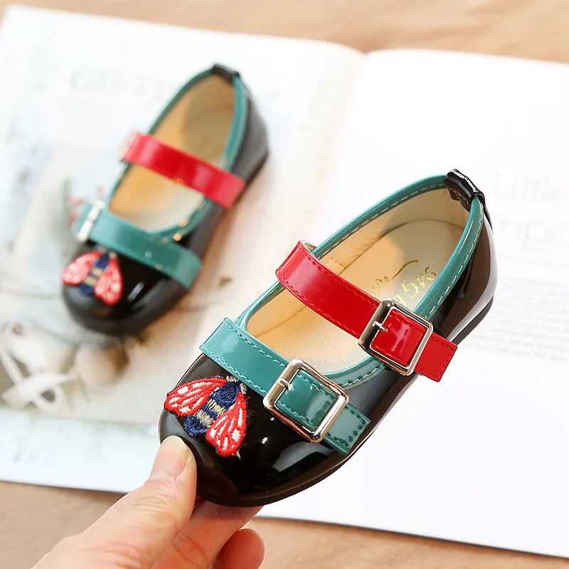 Детские мокасины на мягкой нескользящей подошве модные милые повседневные туфли