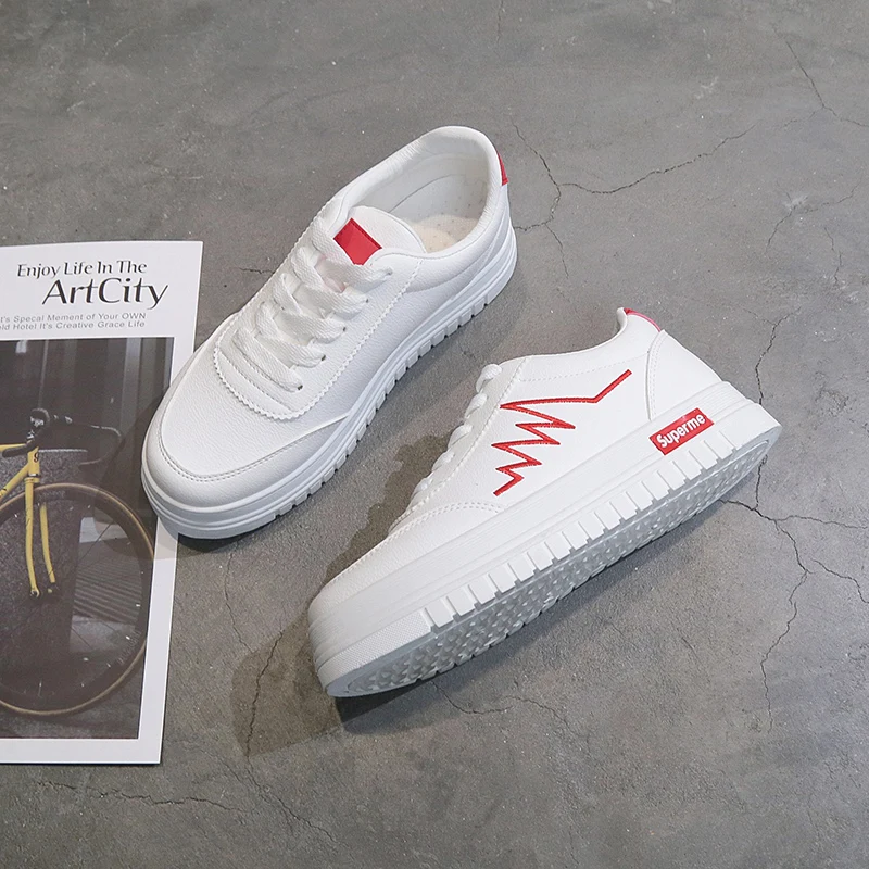 2019 женские модные кроссовки цвет белый серебристый женская обувь на платформе