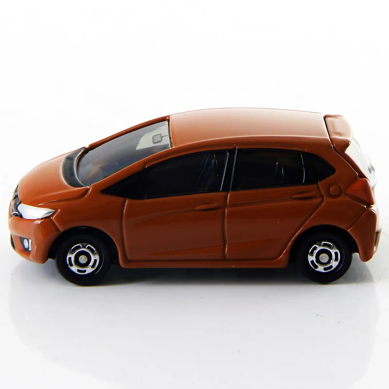 Takara Tomy Tomica 1/61 Honda FIT Metal Diecast Model Vehicle Toy Car New in Box #105 |