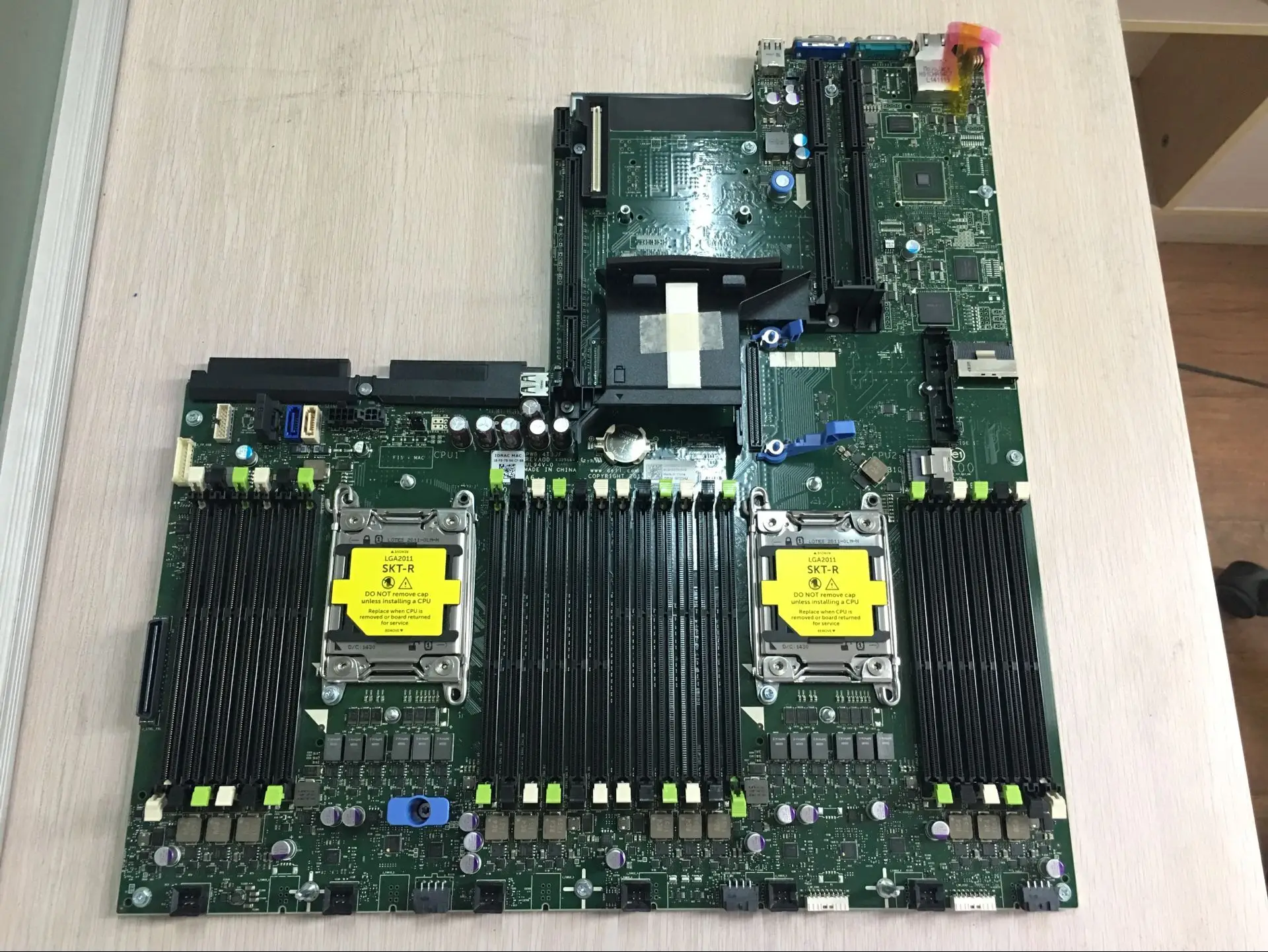 

R720xd motherboard VWT90 X3D66 JP31P 020HJ VRCY5 0X6FFV new original