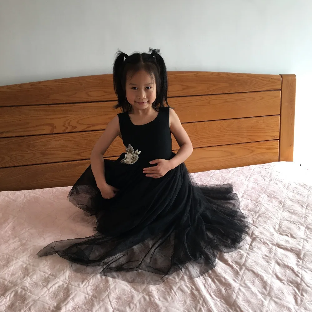 Детское чёрное платье пачка для девочек Русалочки с длинным шлейфом вечернее
