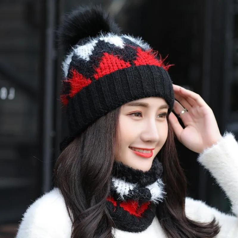 Утолщенная Лыжная шапка для девочек новинка 2019 Модные Меховые помпоны зимние