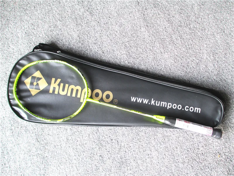 Дешевая ракетка для бадминтона Kumpoo суперлегкая 4U 80 84 г полностью карбоновая