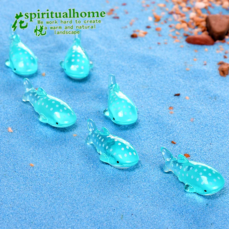 

4 шт./упак. микро-Декорации для ландшафтного дизайна, многоцветная Милая пятнистая Акула миниатюры людей Любители ремесел дома украшения ак...