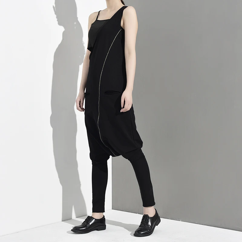 [EAM] New Autumn Winter High Waist Ling Split Joint One Shulder Loose Long Pants Women Jumpsuit Fashion Tide LA9150