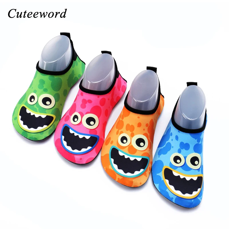

Тапочки детские домашние унисекс, Нескользящие, с мягкой резиновой подошвой, летняя обувь для плавания с животными, обувь для бега