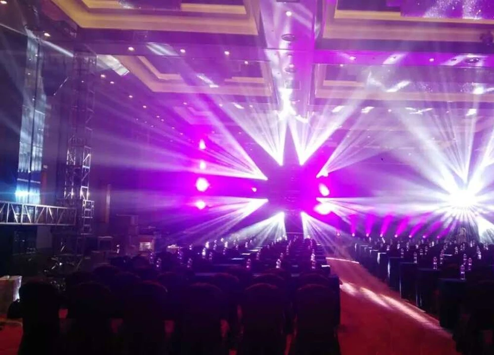 Корпус для полета 2 шт. профессиональный регулируемый луч 20R 4 переносные