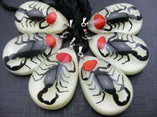 

free shipping 12 pcs yqtdmy New scorpion king glow drop design specimen pendants