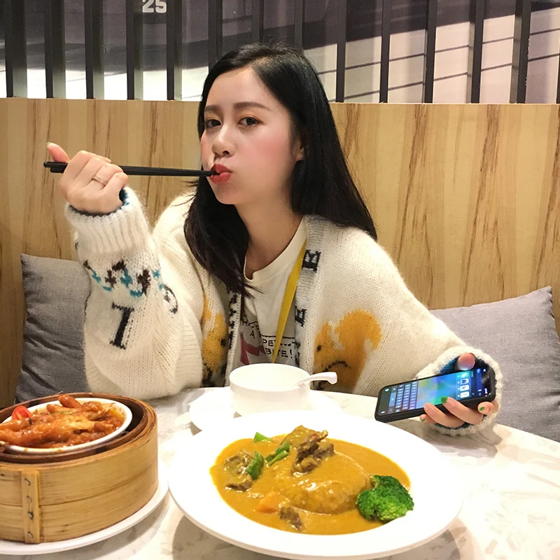 Tide brand little squirrel sweater female 2018 cardigan in the long section loose mohair thick line jacket long-sleeved |