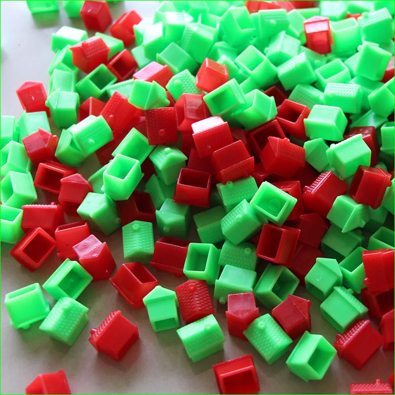 100 Pieces 14*15*14 mm Refill House Plastic Props Supplies for Chess Board Game |