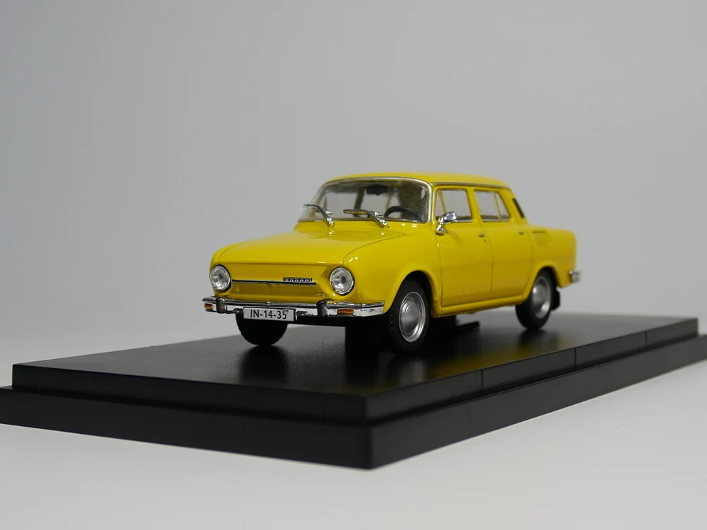 Ixo 1:43 Skoda 100 литая под давлением модель автомобиля| |