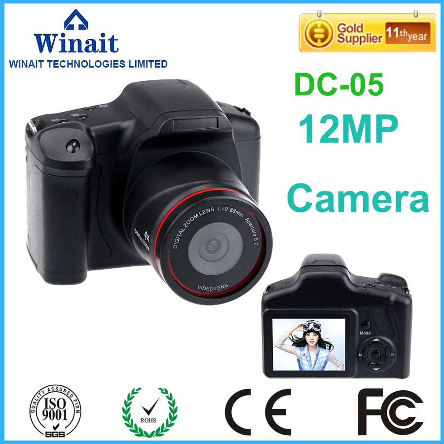 

digital photo camera with periscope lens and standard screen