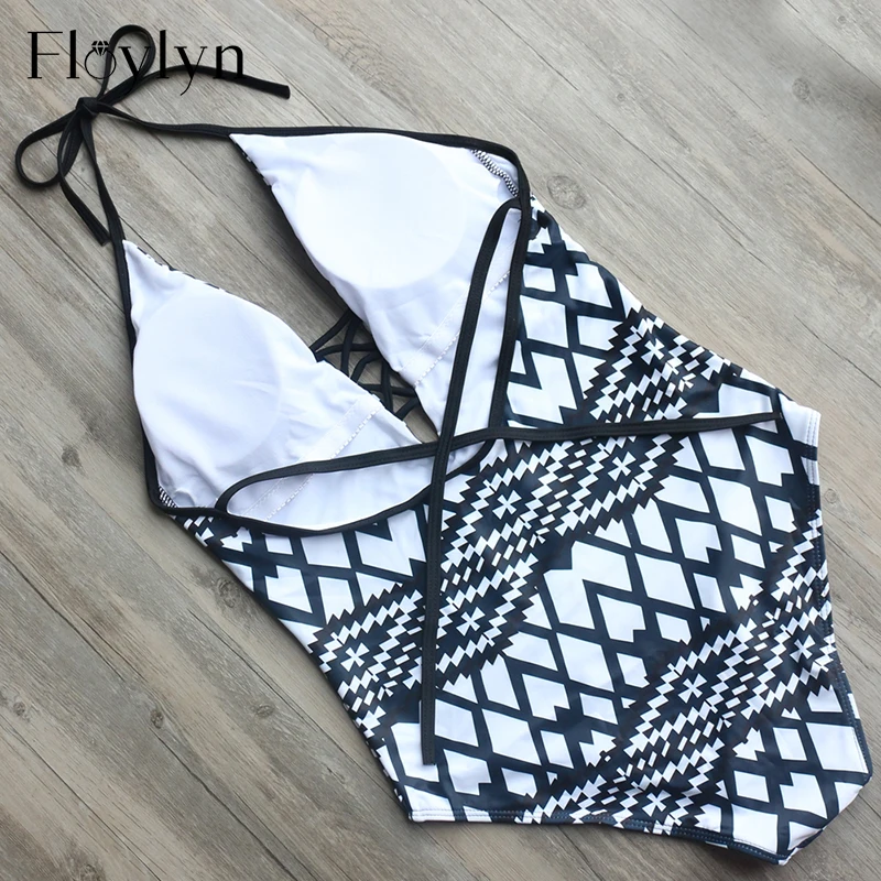 Сплошной купальник Floylyn с геометрическим принтом и глубоким V-образным вырезом