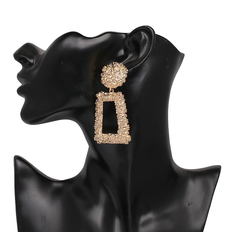 

Wholesale JUJIA Good Quality Women Statement Earring Fashion Geometric Metal Earrings For Women Jewelry Amazing Price