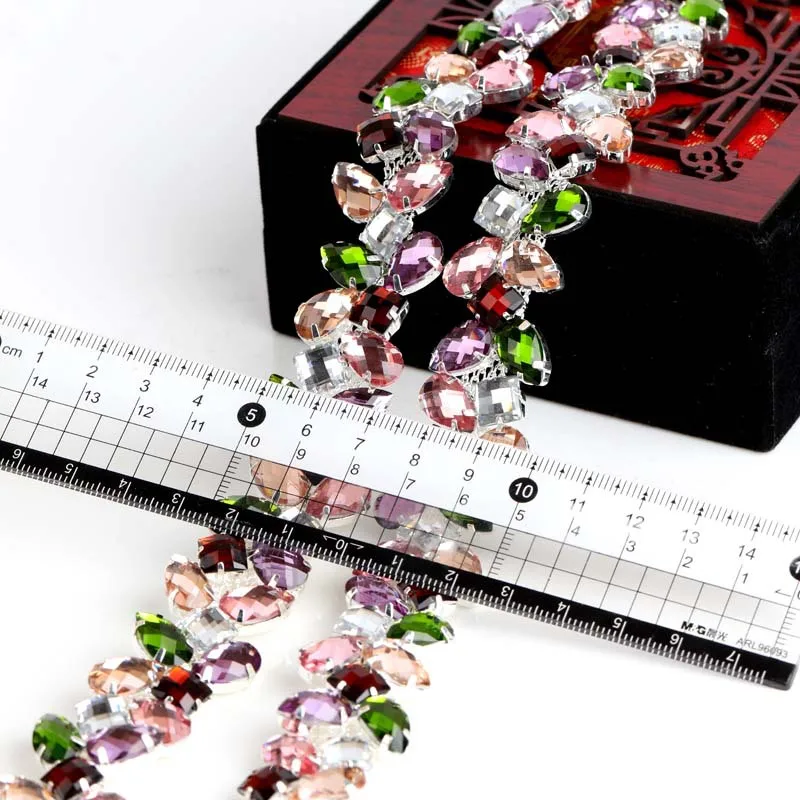 Красочные украшения роскошного костюма стразами цепи аппликация цветок