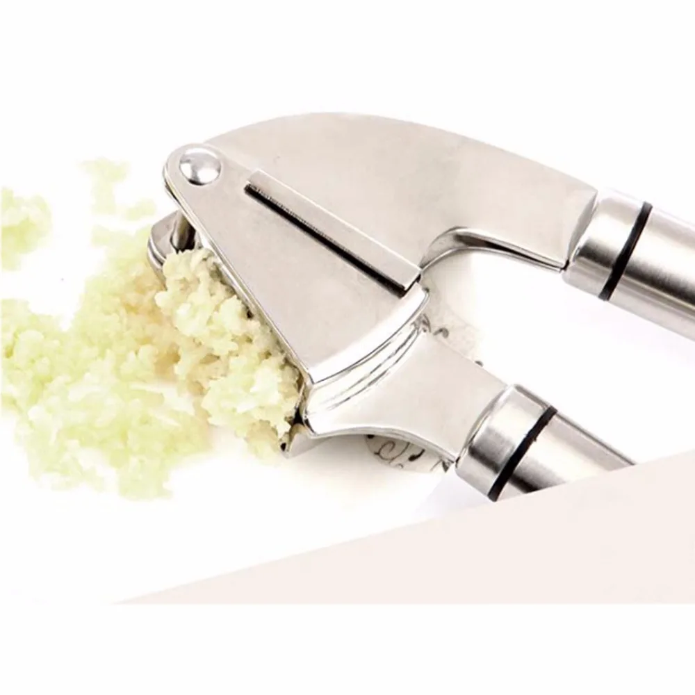 Stainless Steel Garlic Press - Crush and Mince Cloves &amp Ginger Easily Oval Handle kitchen accessories gadget cuisine B419 | Дом и сад