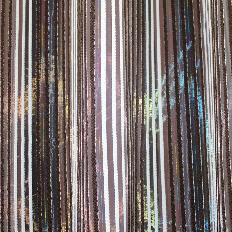 Коричнево белая схема струн пушистая вышивка на красочной радужной вуали