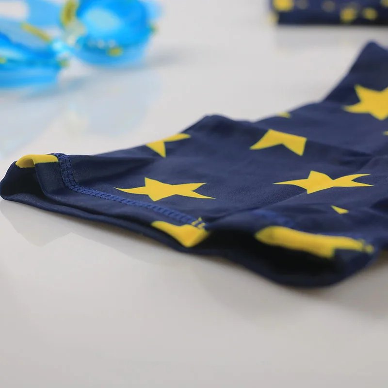 Красивый цельнокроеный купальный костюм для маленьких девочек и мальчиков