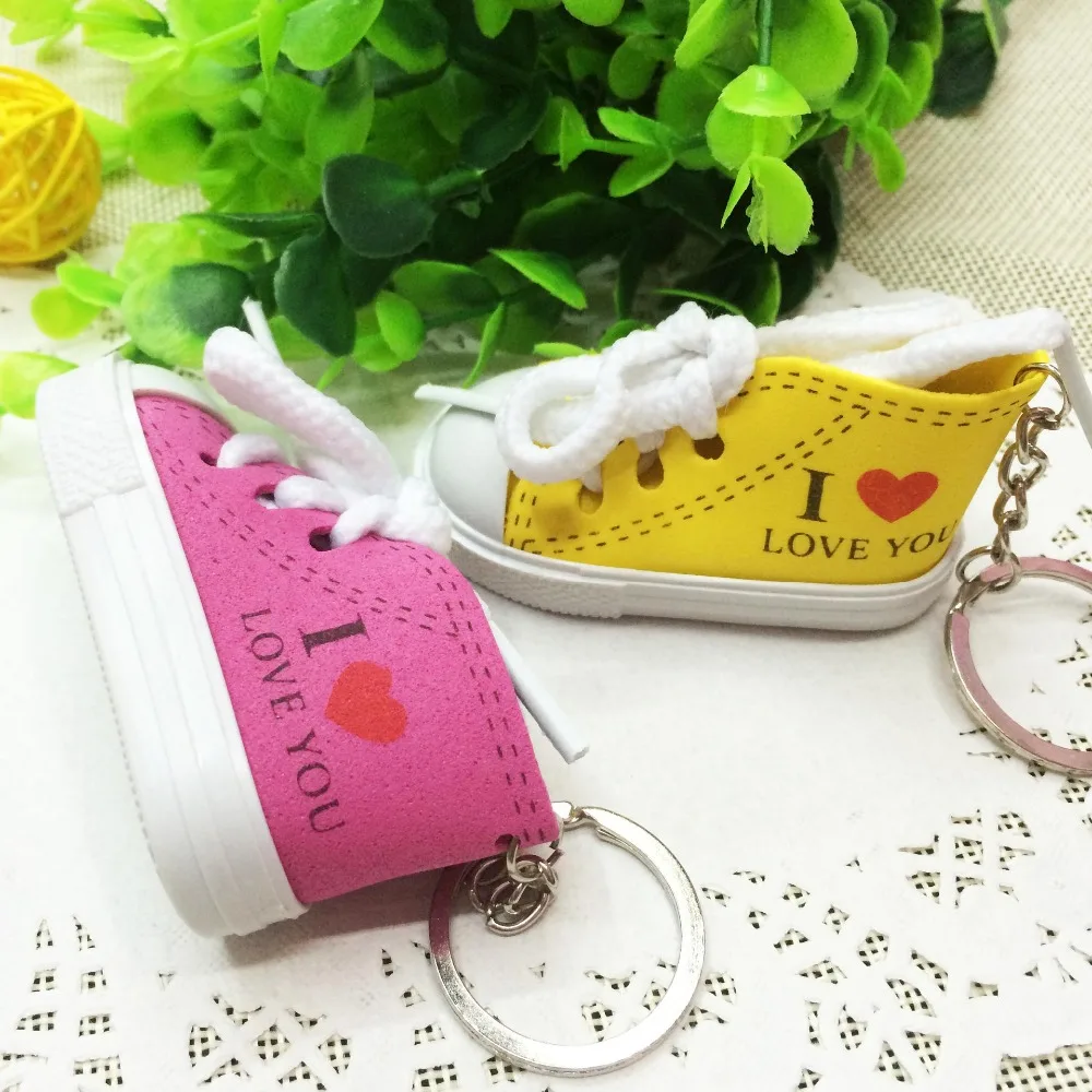 

DHLFree 6 colors 110PCS 3D Novelty Canvas Sneaker Tennis Shoe Keychain Key Chain Party I love you key chains