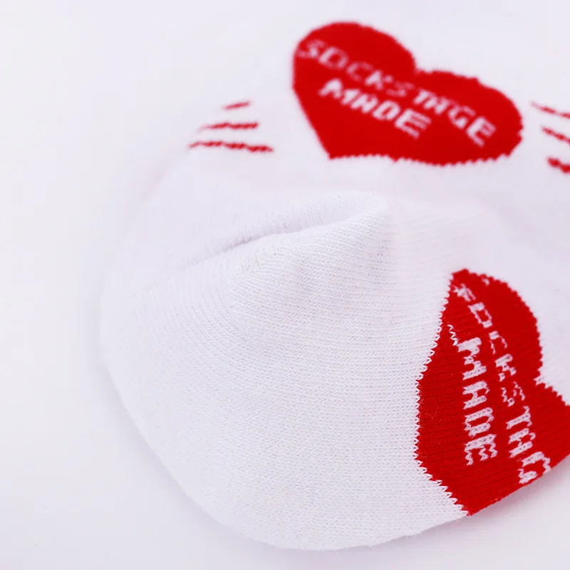 

Letter Love Fashion Printing Korea Harajuku Men Black White Casual Ventilation Cotton Socks Male Happy Funny Hip Hop Sock Autumn