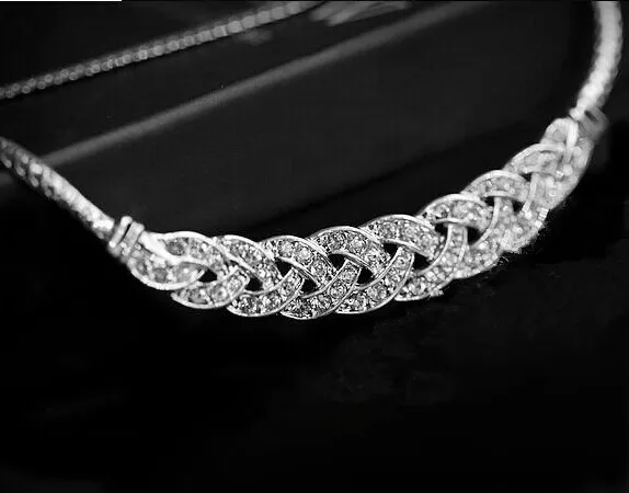 MINHIN High Quality Acrylic Romantic Choker Chain Necklace New Design Spiral Costume Jewelry Female Fashion Accessory | Украшения и