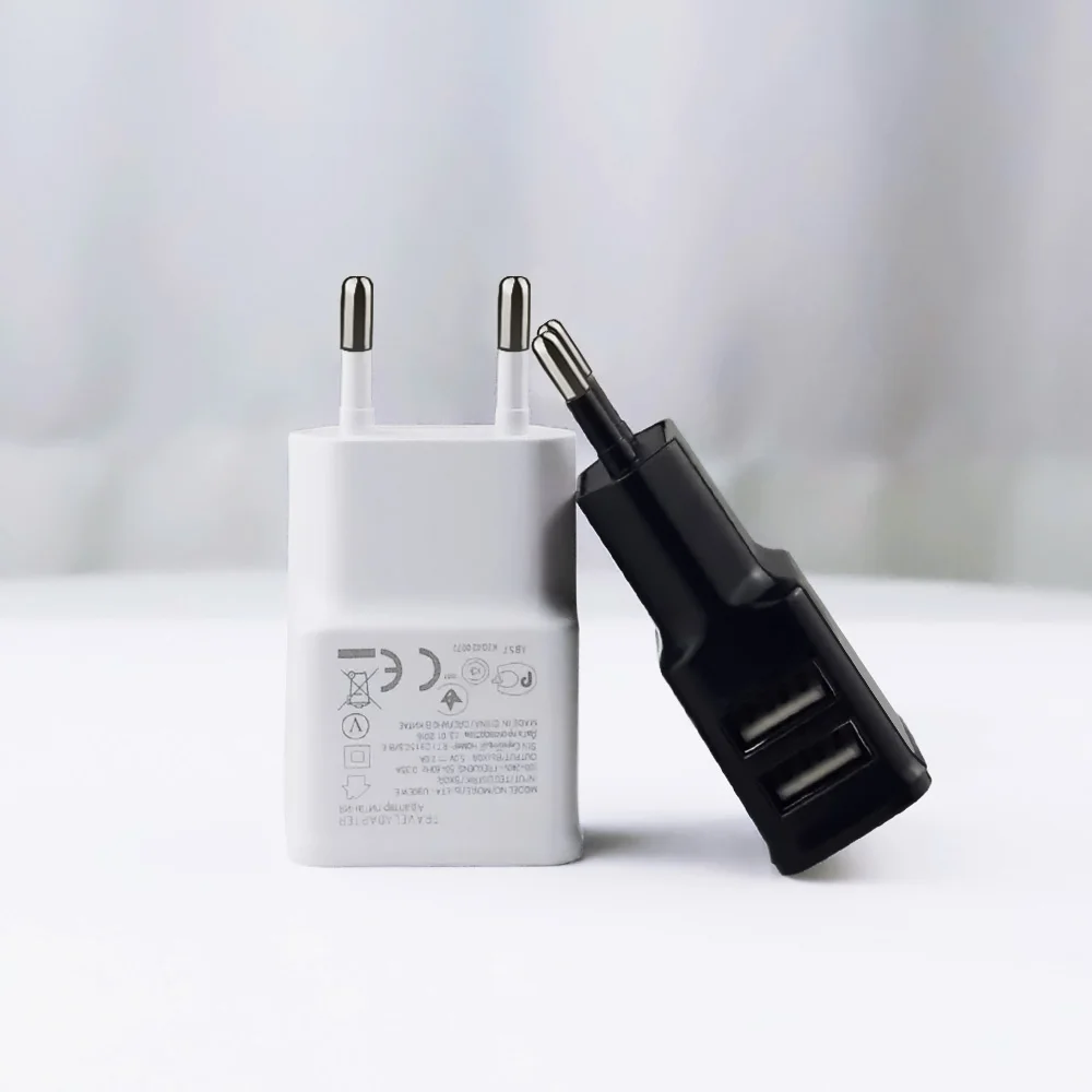 Штепсельная Вилка европейского стандарта с двумя usb разъемами для быстрого