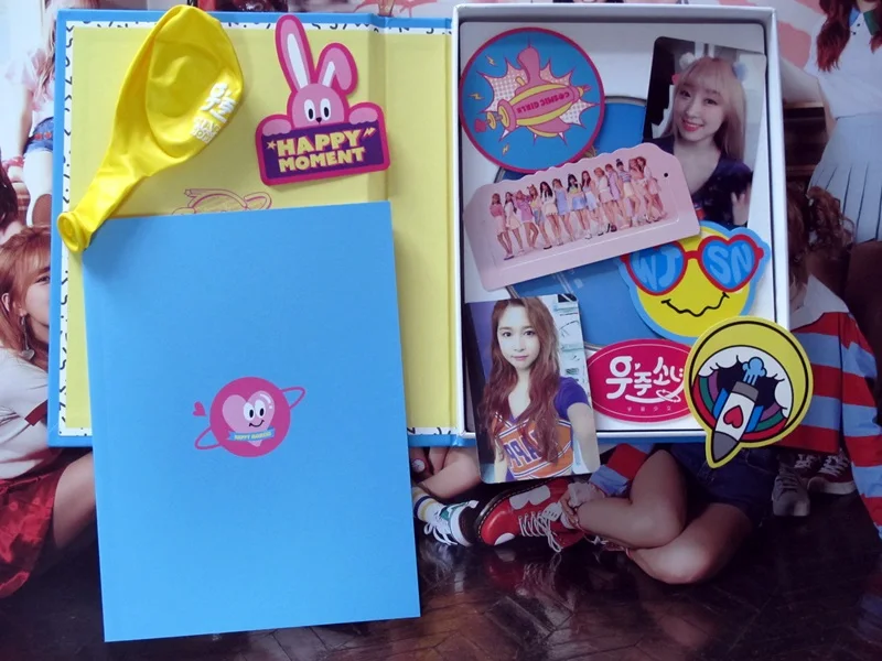 Подписанный WJSN autographed первый альбом Happy Moment CD + Фотокнига подписанный постер