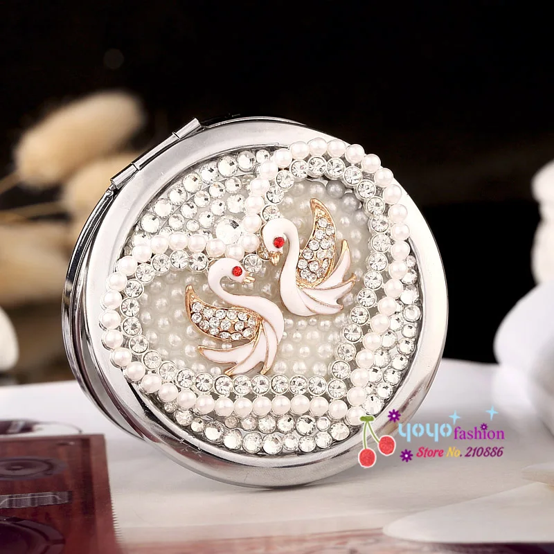 Engrave words free wedding party bridesmaid promotional gifts bling heart couple swan mini beauty makeup compact pocket mirror | Дом и сад