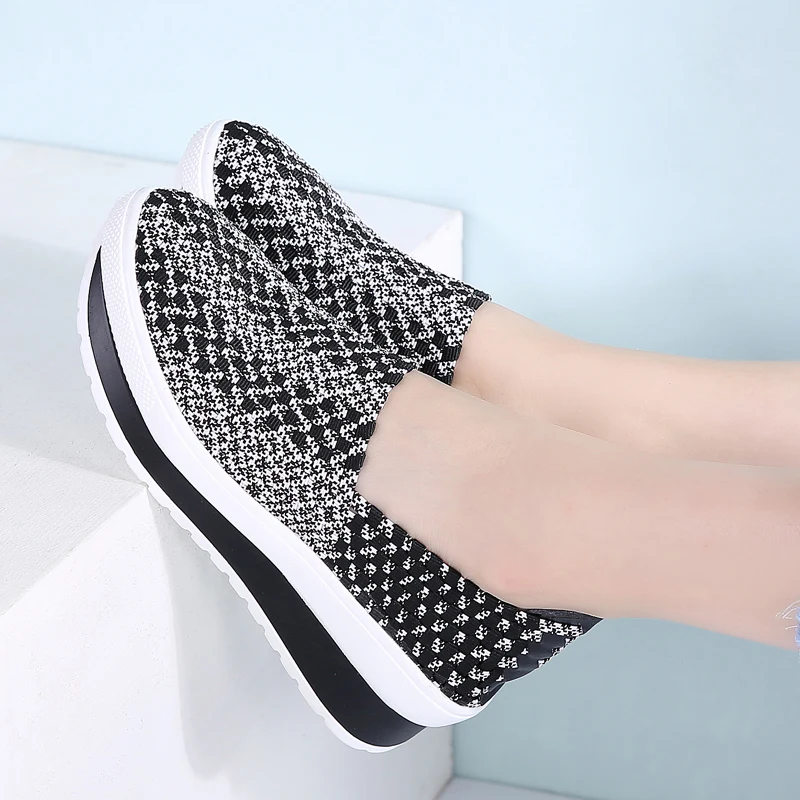 STQ 2020 летние женские туфли на платформе слипоны повседневные тканые кроссовки