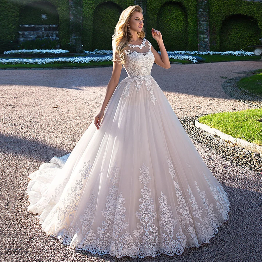 Фото Роскошное бальное платье свадебное размера плюс с рукавом-крылышком изящная