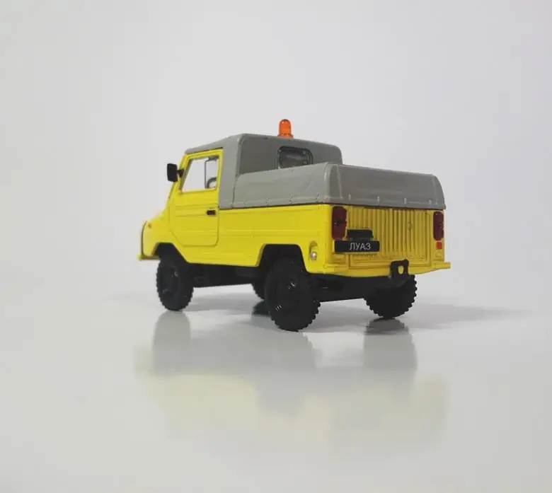 Высокая моделирования Русская модель грузовика 1:43 Масштаб сплава автомобиля