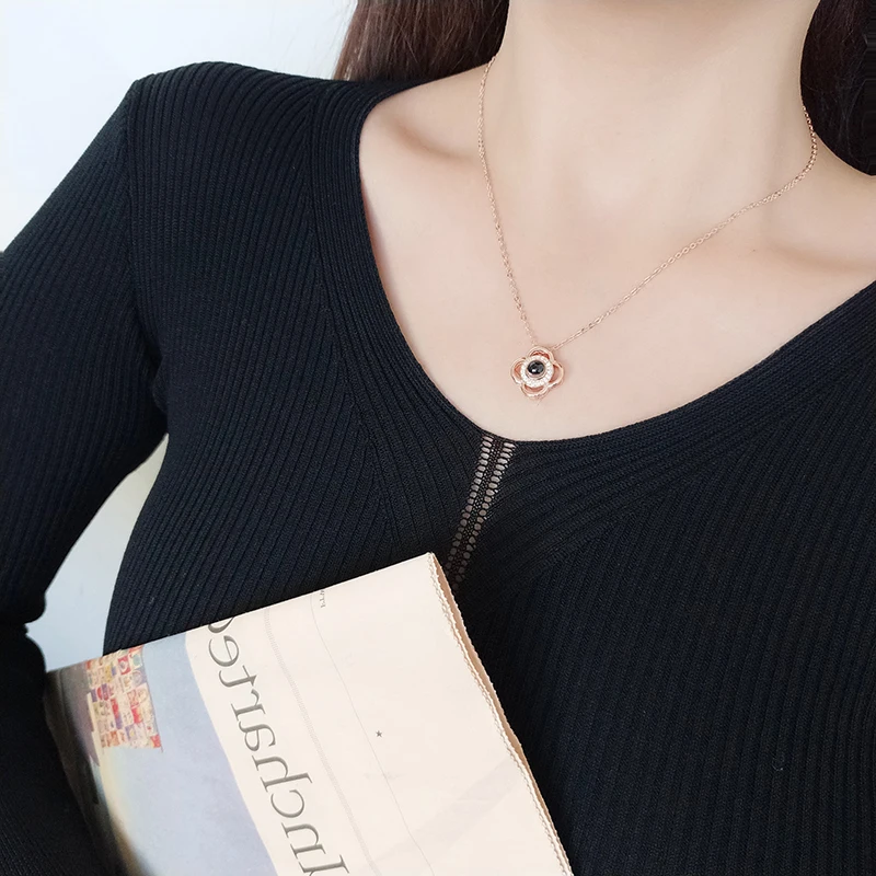 Ожерелье женское из серебра 100 пробы с кулоном в виде четырехлистного