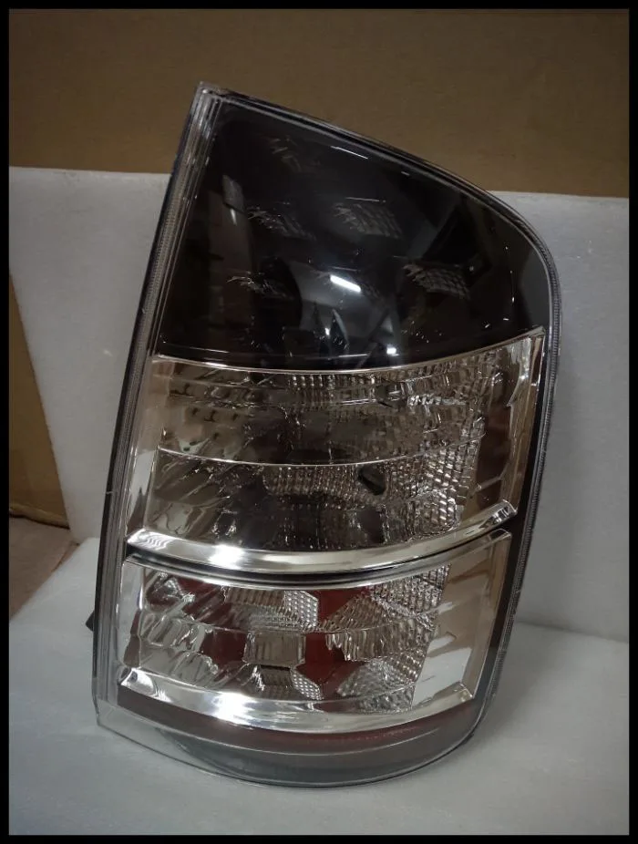 

RQXR rear lamp tail light assembly for Toyota Prius 2005-2008