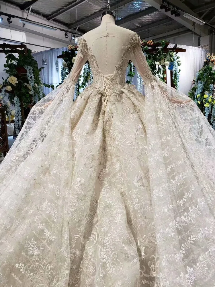 Новое свадебное платье длиной до пола с расклешенными рукавами и ангельскими