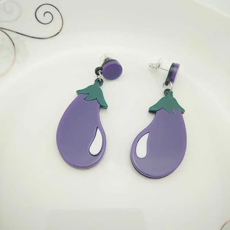 Длинные акриловые серьги-гвоздики в виде баклажана