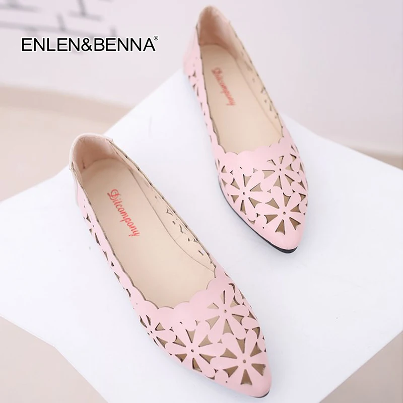 

Plus Size 41 Women Shoes 2018 Spring New Ladies Flat Shoes Casual Women Shoes Cutout Comfortable Pointed Toe Shoes Zapatos Mujer