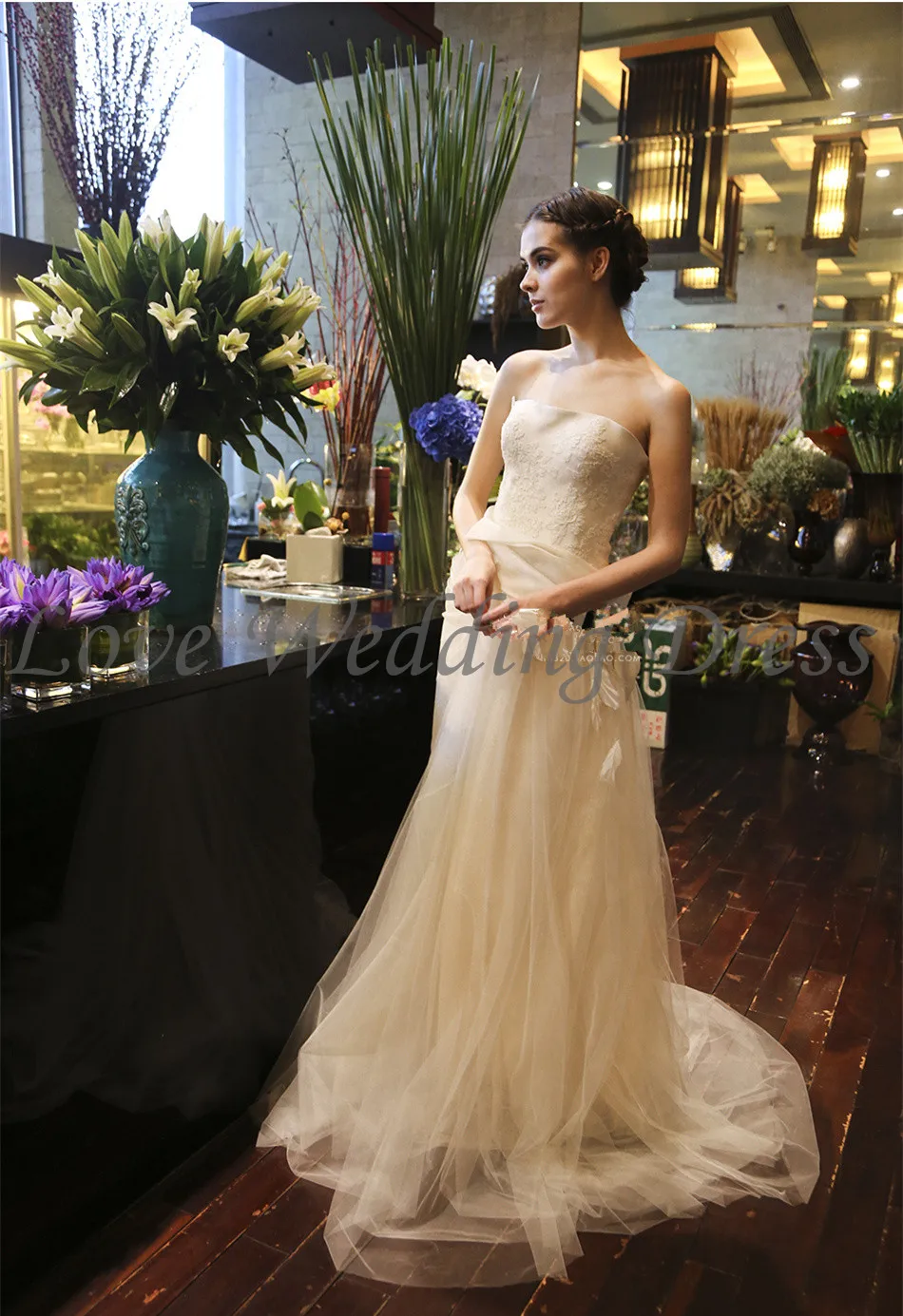 Свадебное Платье без бретелек Атласная Тюль Appliques Свадебные Платья Ruched Sash Суд
